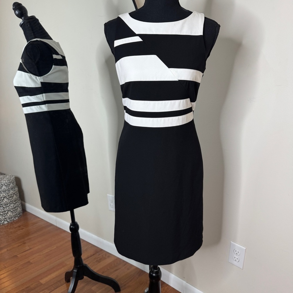 White House Black Market Shift Dress Black White Size 0/XS